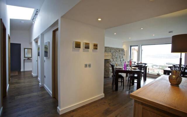 Hillstone Lodge