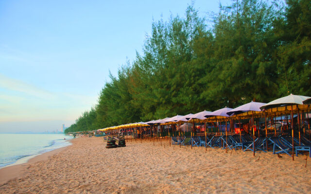 The Beach Cha Am Residence