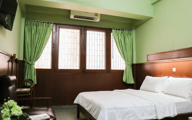 Nakornping Hotel