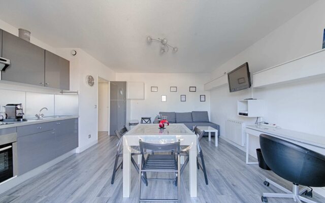Nice 2 Room Apartment With Terrace - Vieux Nice