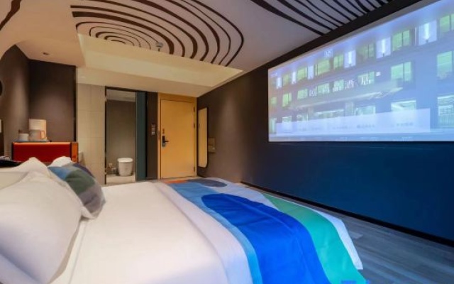 Floral Hotel · KaiChen Hotel (Kangding Xinduqiao Town) – Guest Rooms – Kangding