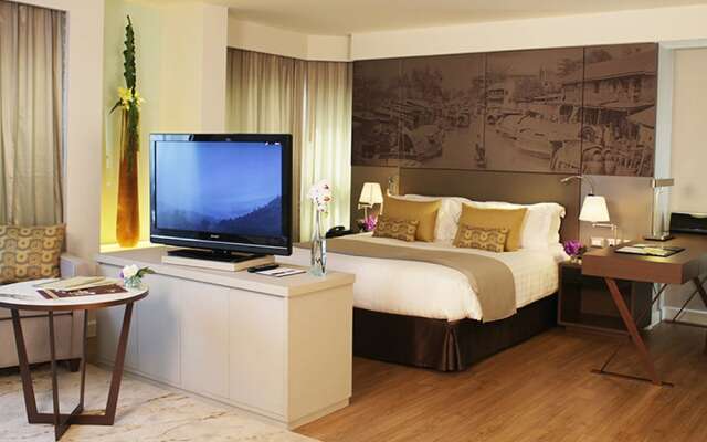 Grand Diamond Suites Hotel