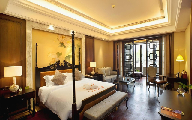 Dockside Boutique Hotel