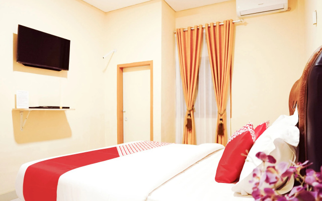 Collection O Jalan Jenderal Sudirman Near Pantai Padang Formerly Hotel Pratiwi Anggrek – Guest Rooms – Padang