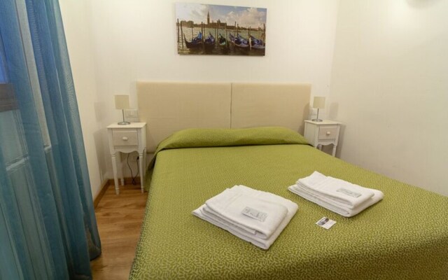 Veneziacentopercento Rooms & Apartments