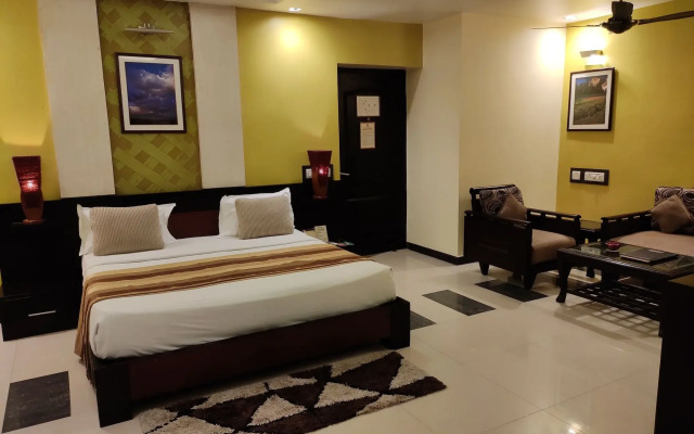 Hotel Pushpak