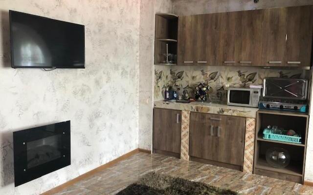 Mzeos House