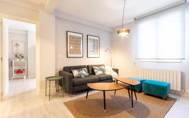 Old Town Vi Apartment With Parking By Aston Rentals