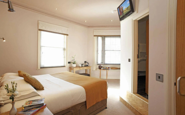 Castle Hotel