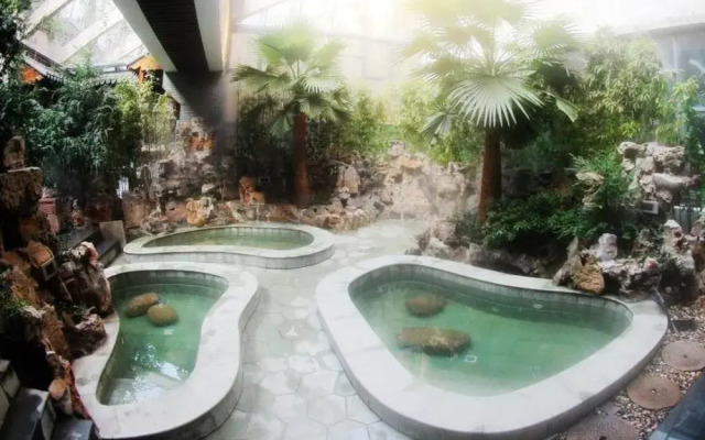 Tianmu Huihuang Hot Spring Holiday Hotel