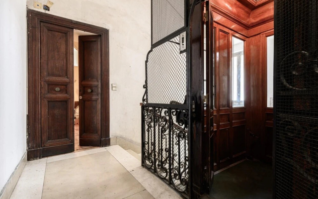 Viale Calascione 7 in Napoli