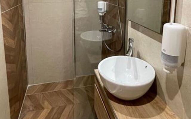 Seventy Four Hotel