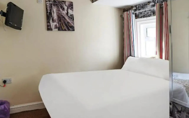 The Shores Hotel, Central Blackpool