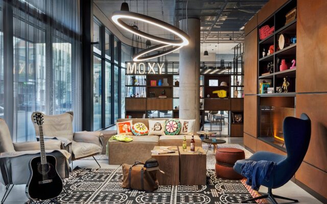 Отель Moxy Kaunas