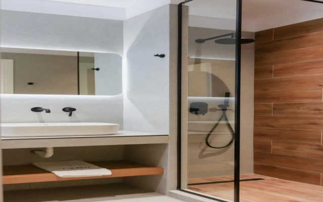 LIMNI Boutique Experience Hotel