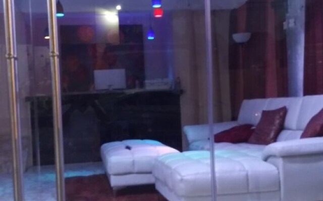 Sonnys inn and car rentals
