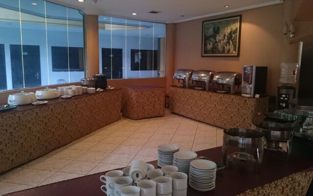 Hotel Sinar 2