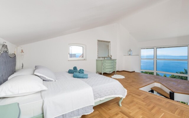 Amazing Home in Matulji With 5 Bedrooms, Jacuzzi and Wifi