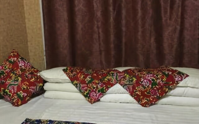 Wuchang Xuegu Another Home Hotel