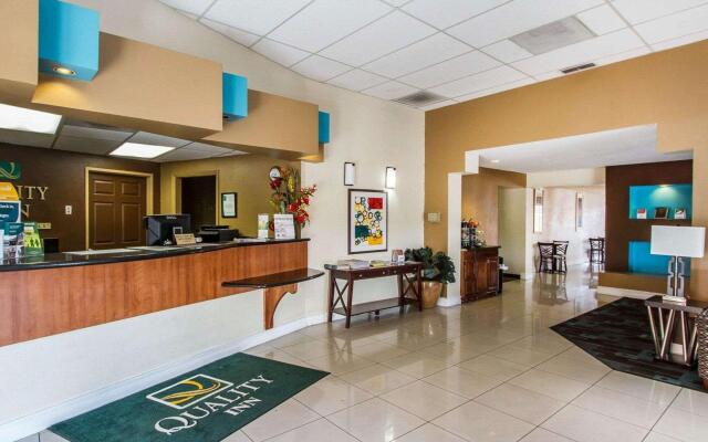 Quality Inn near Downtown Tucson