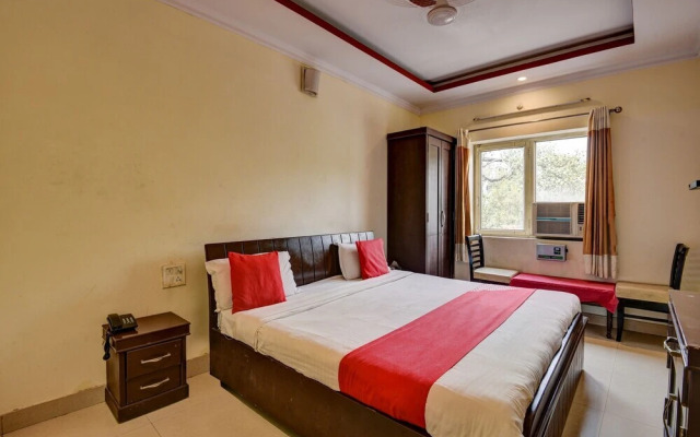 Hotel Ess Kay by OYO