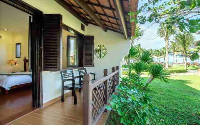 Tropical  Beach Hoi An Resort