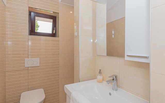 Beautiful Apartment in Primosten With Wifi and 1 Bedrooms