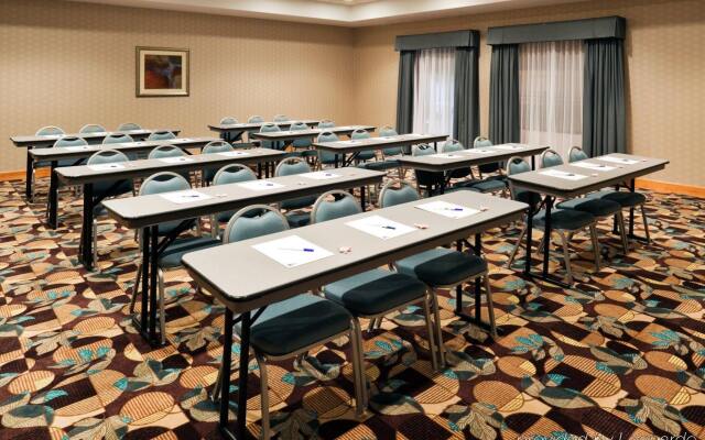 Holiday Inn Express Hotel & Suites Fairburn by IHG