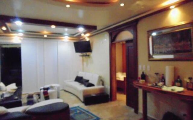 5 Star Luxury Ocean Front Condo