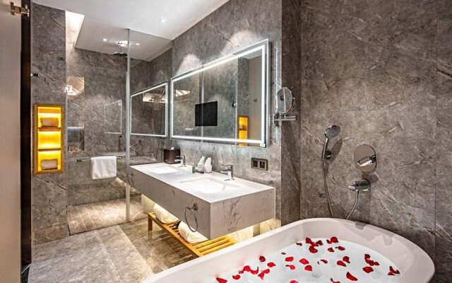Li River Secluded Hotel