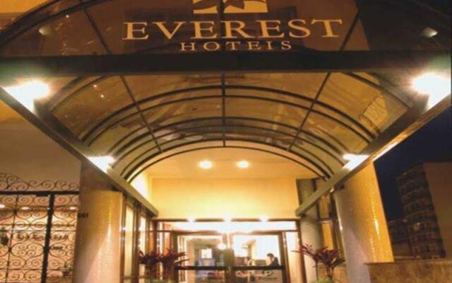 Everest Porto Alegre Hotel