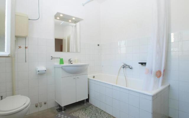 Apartments Marija 1826