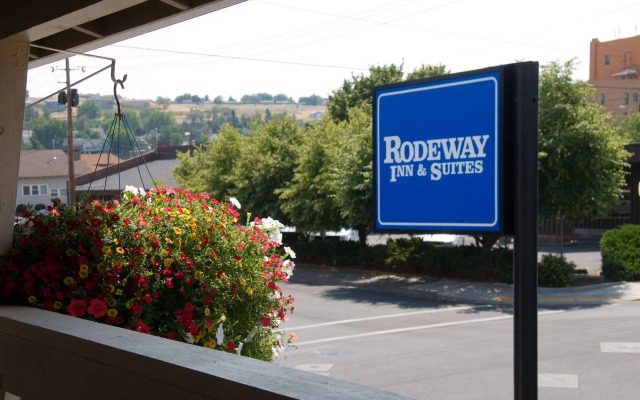 Rodeway Inn & Suites