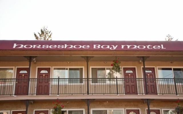 Horseshoe Bay Motel