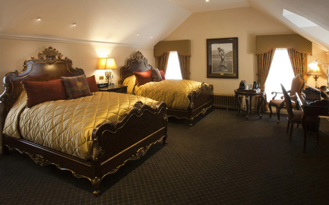 Trump Macleod House & Lodge