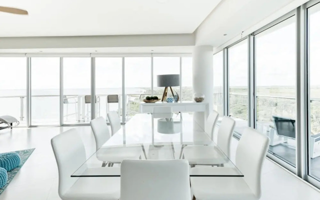 Beautiful Beachfront Apartments