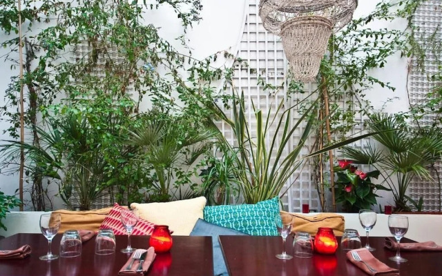 Hotel Denfert Montparnasse