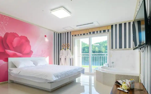 Yeosu Sora Noeul Pension