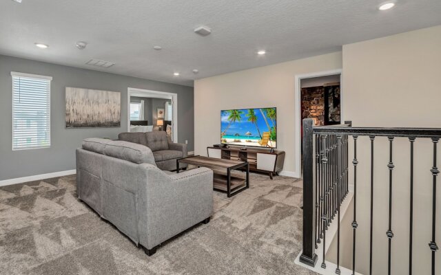 Storey Lake 9 BR Villa with Game Room