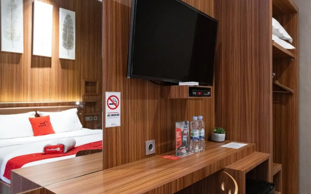 De Natio Guest House Jalan Gaharu by RedDoorz