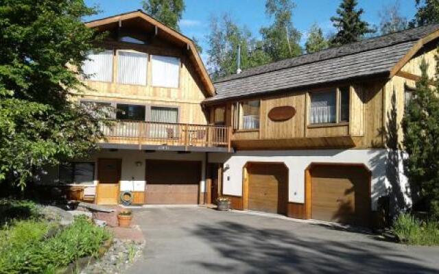 Alaska Chalet Bed & Breakfast