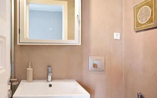 Three Bedrooms Apartment in City Center