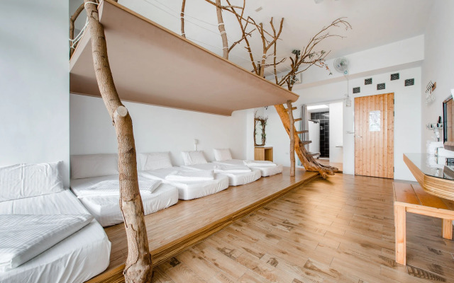 White Lighthouse B&B