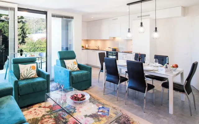 Melano Lab Park Luxury