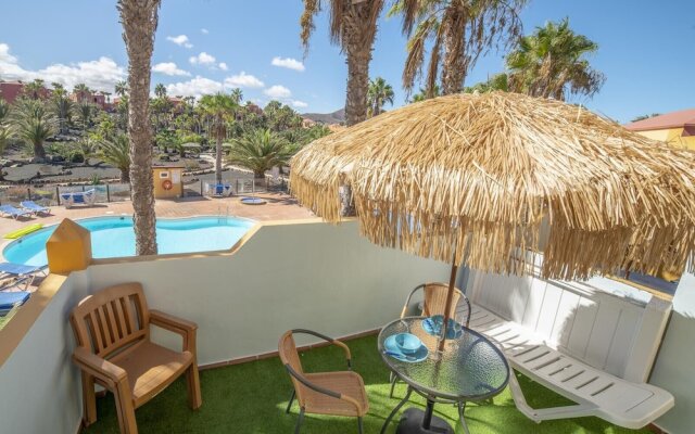 Oasis Royal  13 pool view apartment