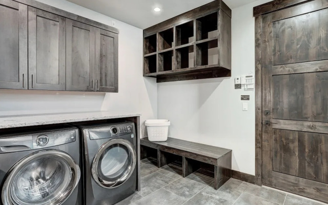 Wintours Leap 4 Bedroom Townhouse by RedAwning