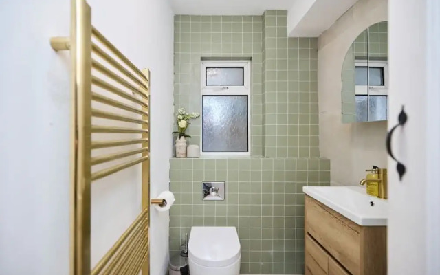 The Maida Hill Hideout - 2bdr Flat With Courtyard