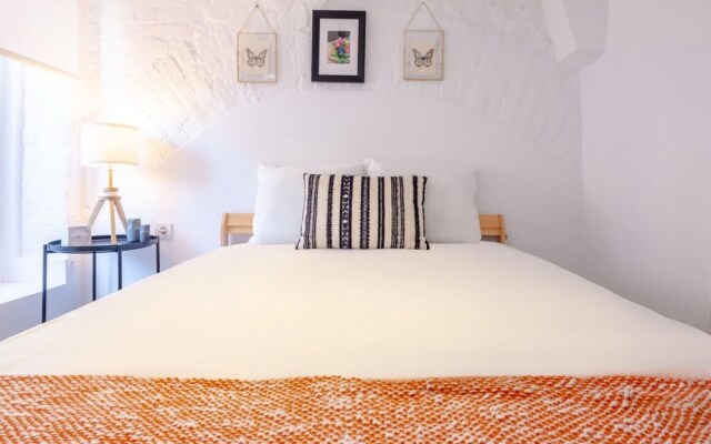 Vibrant Flat 5 Minutes Walk to Istiklal in Beyoglu