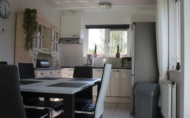 Nice Holiday Home With Garden Near Beach