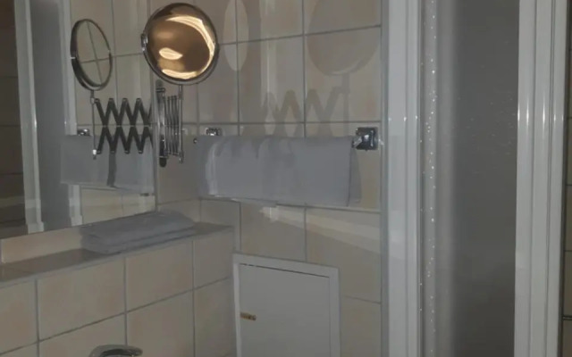 Ta'karos apartman